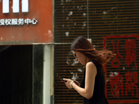 Louer un petit ami pour 135 EUR par jour: les médias sociaux chinois inondés d’offres pour le Nouvel An